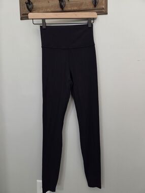 All In Motion Leggings Size XS Black 27" Inseam EUC